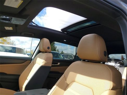 New 2026 Volkswagen Atlas Cross Sport SEL R-Line image 20