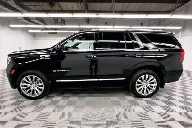 Used 2023 GMC Yukon Denali w/ LPO, Floor Liner Package AWD/4WD image 13