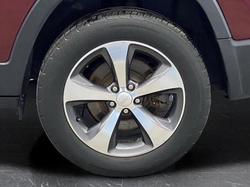 Used 2020 Jeep Cherokee Limited image 36