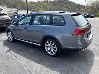 Used 2017 Volkswagen Golf Alltrack SEL AWD/4WD video 3
