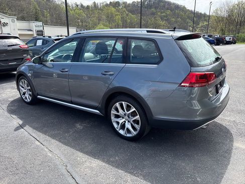 Used 2017 Volkswagen Golf Alltrack SEL AWD/4WD image 3