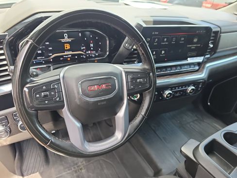 Used 2024 GMC Sierra 1500 SLE w/ Preferred Package AWD/4WD image 12