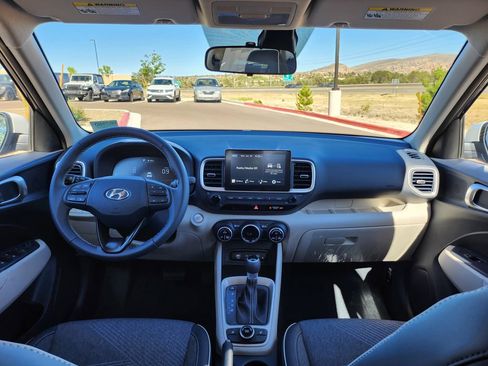 New 2026 Hyundai Venue SEL FWD image 15