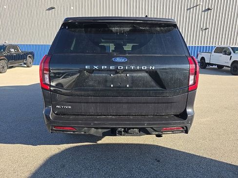 Used 2025 Ford Expedition Active image 4