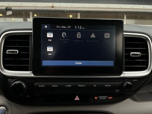 Used 2025 Hyundai Venue SEL image 31