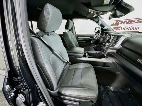Used 2021 RAM 1500 Big Horn AWD/4WD image 34