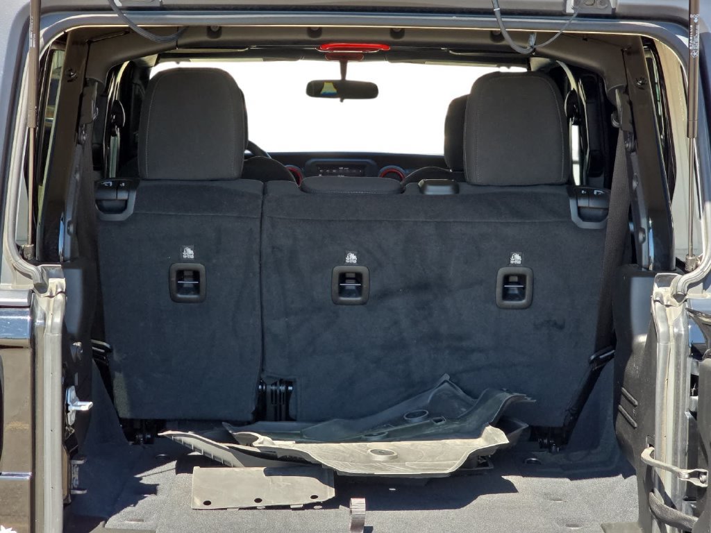 Used 2022 Jeep Wrangler Unlimited Sport AWD/4WD image 29