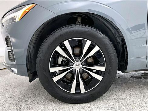 Used 2023 Volvo XC60 B5 Core w/ Climate Package image 12