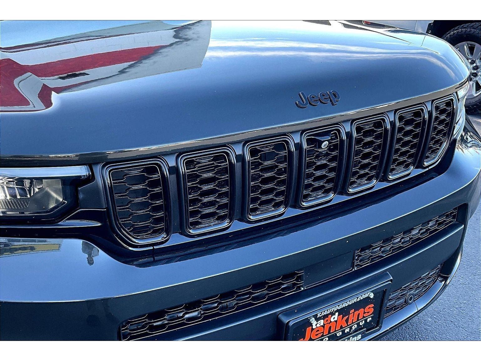 Used 2024 Jeep Grand Cherokee L Limited w/ Luxury Tech Group II AWD/4WD image 32