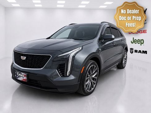 Used 2019 Cadillac XT4 Sport AWD/4WD image 2