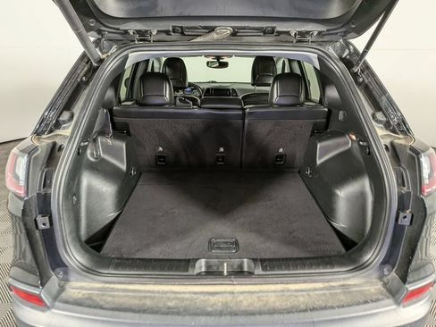 Used 2019 Jeep Cherokee Limited AWD/4WD image 14