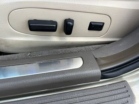 Used 2002 Lincoln LS RWD image 27
