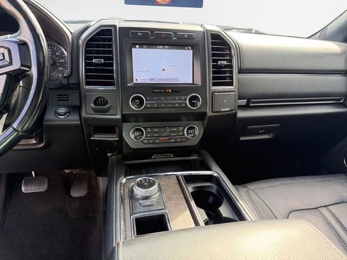Used 2019 Ford Expedition Max Limited RWD image 22