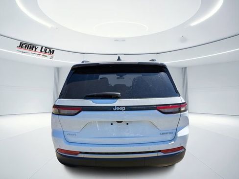 New 2026 Jeep Grand Cherokee Limited image 4