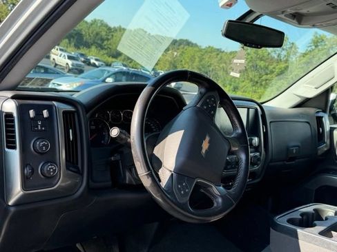Used 2018 Chevrolet Silverado 1500 LT w/ All Star Edition AWD/4WD image 3