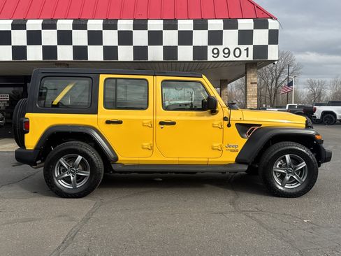 Used 2019 Jeep Wrangler Unlimited Sport image 8