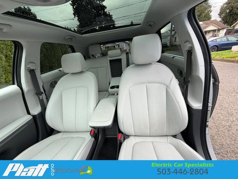 Used 2024 Hyundai Ioniq 5 Limited image 27