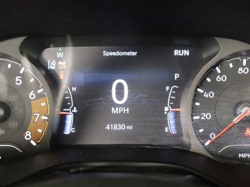 Used 2023 Jeep Compass Limited image 41