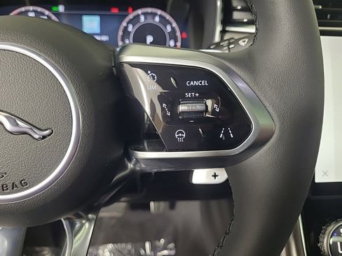 Used 2024 Jaguar XF R-Dynamic SE image 22