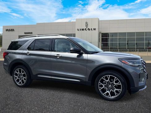 Used 2025 Ford Explorer Platinum w/ Ultimate Package AWD/4WD image 1