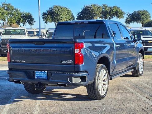 Used 2021 Chevrolet Silverado 1500 High Country w/ Technology Package image 5