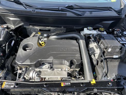 Used 2024 Chevrolet Equinox RS w/ LPO, Floor Liner Package AWD/4WD image 11