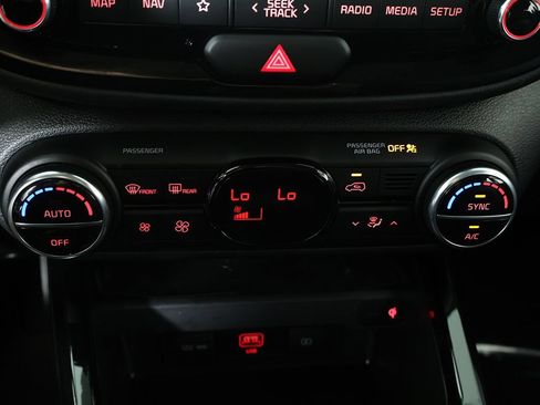Used 2022 Kia Soul S FWD image 45