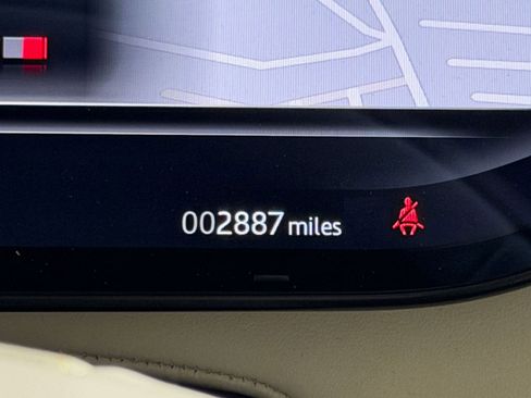 Certified 2026 Land Rover Range Rover SE image 20