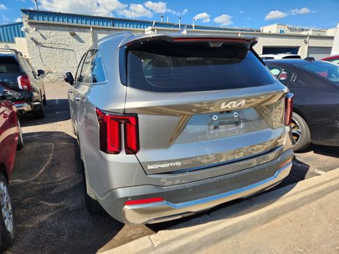 Used 2025 Kia Sorento SX Prestige AWD/4WD image 8