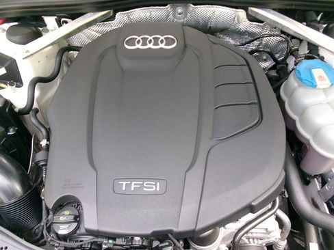Used 2017 Audi A4 2.0T Premium Plus w/ Premium Plus Package FWD image 57