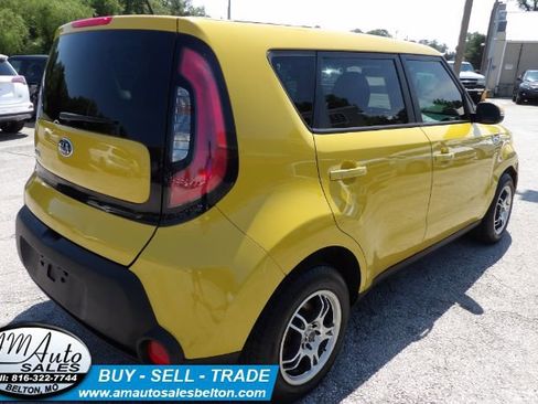 Used 2014 Kia Soul + image 5