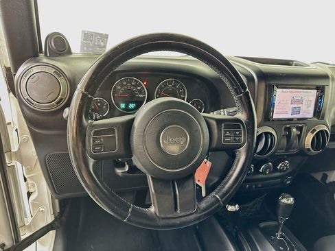 Used 2012 Jeep Wrangler Sport AWD/4WD image 16