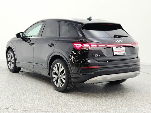 Used 2023 Audi Q4 e-tron Premium Plus w/ Premium Plus RWD image 7
