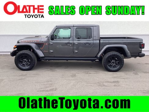 Used 2021 Jeep Gladiator Mojave image 2