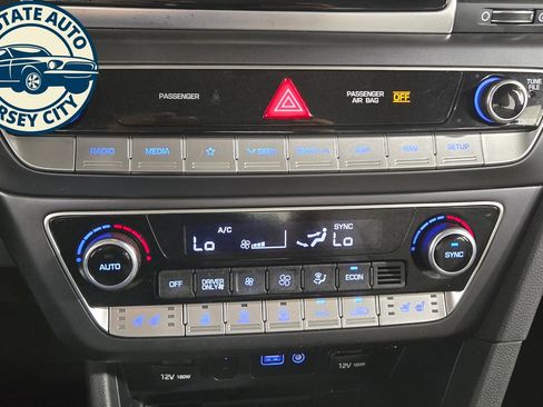 Used 2019 Hyundai Sonata Limited FWD image 15