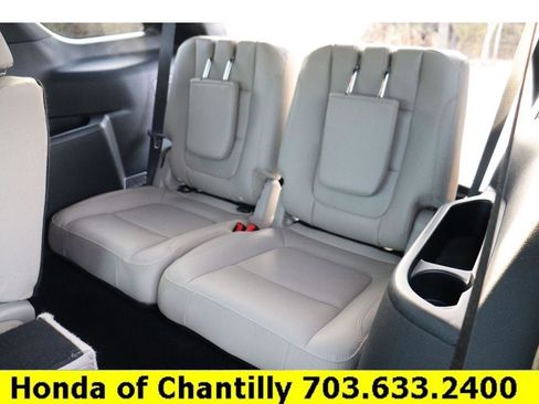 Used 2018 Ford Explorer Limited image 38