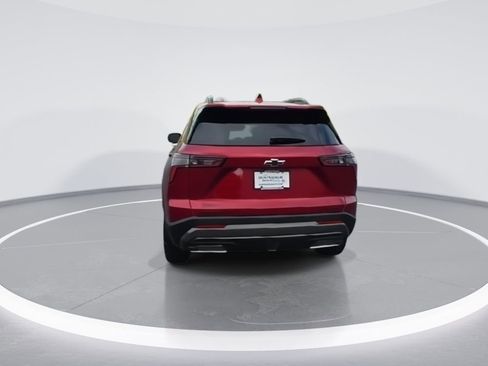 Used 2026 Chevrolet Equinox ACTIV image 7