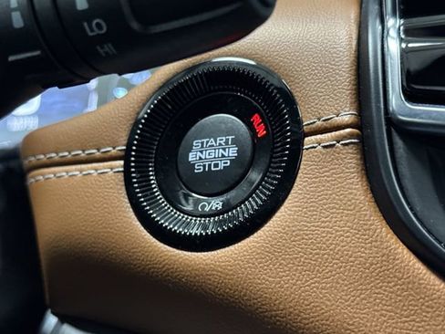 Used 2024 Jeep Compass Limited image 21