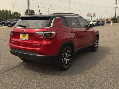 Used 2025 Jeep Compass Limited AWD/4WD image 8
