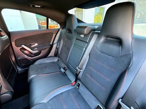 Used 2022 Mercedes-Benz CLA 250 4MATIC image 28