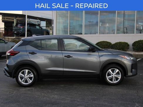 Certified 2025 Nissan Kicks Play S FWD image 11