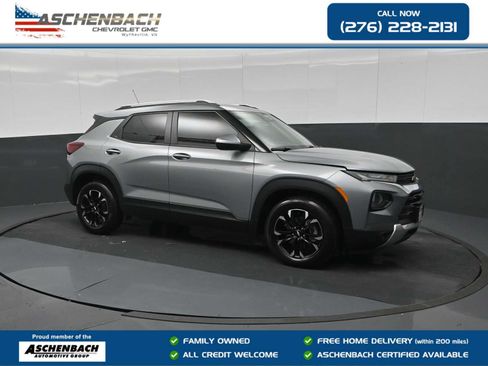 Used 2023 Chevrolet TrailBlazer LT FWD image 1