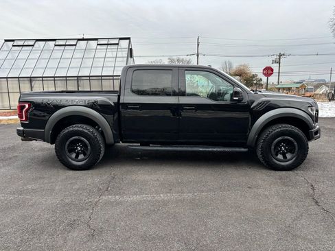 Used 2018 Ford F150 Raptor w/ Equipment Group 802A Luxury image 11