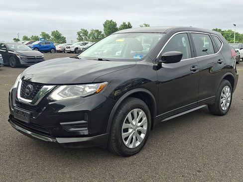 Used 2018 Nissan Rogue S AWD/4WD image 3