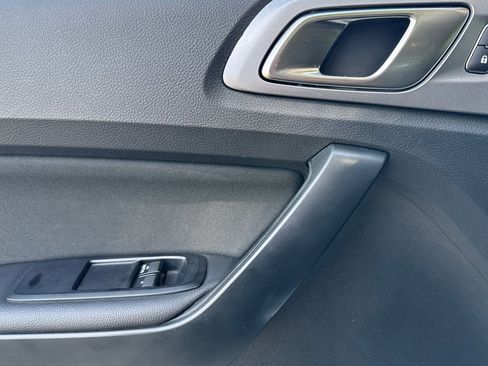 Used 2022 Ford Ranger XLT w/ FX4 Off-Road Package image 10