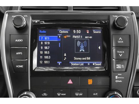 Used 2015 Toyota Camry SE w/ Moonroof Package FWD image 7