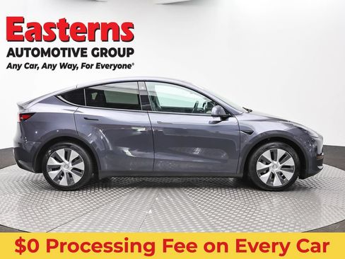 Used 2021 Tesla Model Y Long Range AWD/4WD image 4