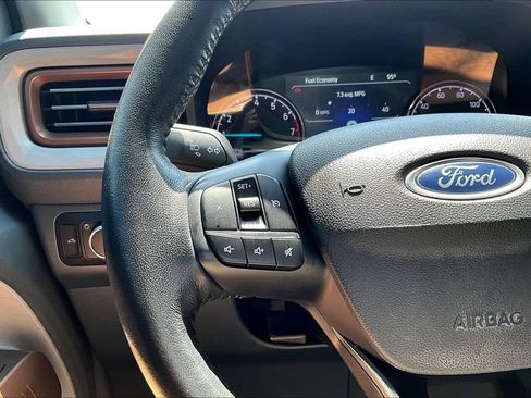 Used 2022 Ford Maverick Lariat FWD image 19
