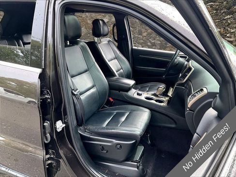 Used 2017 Jeep Grand Cherokee Limited AWD/4WD image 7