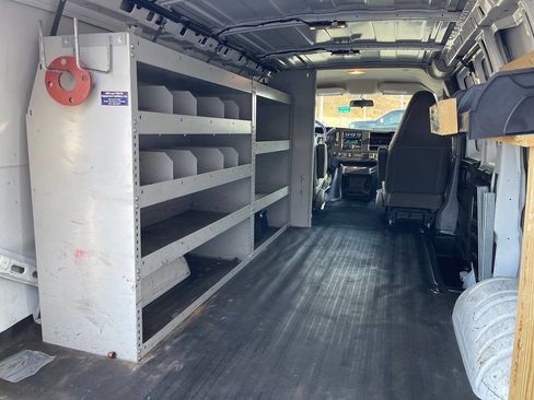 Used 2019 GMC Savana 2500 w/ Enhanced Convenience Package image 22
